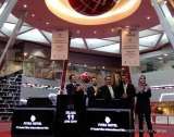 Harga saham Hotel Fitra International (FITT) melambung 69,61% di hari pertama