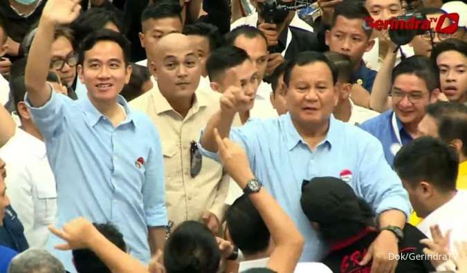 Thousands Cheer Indonesia's Prabowo Ahead of Registration for 2024 Presidential Race