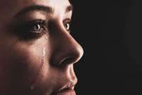 Ramalan Zodiak Besok Jumat 28 November 2025: Kondisi Keuangan dan Karier Waspada!