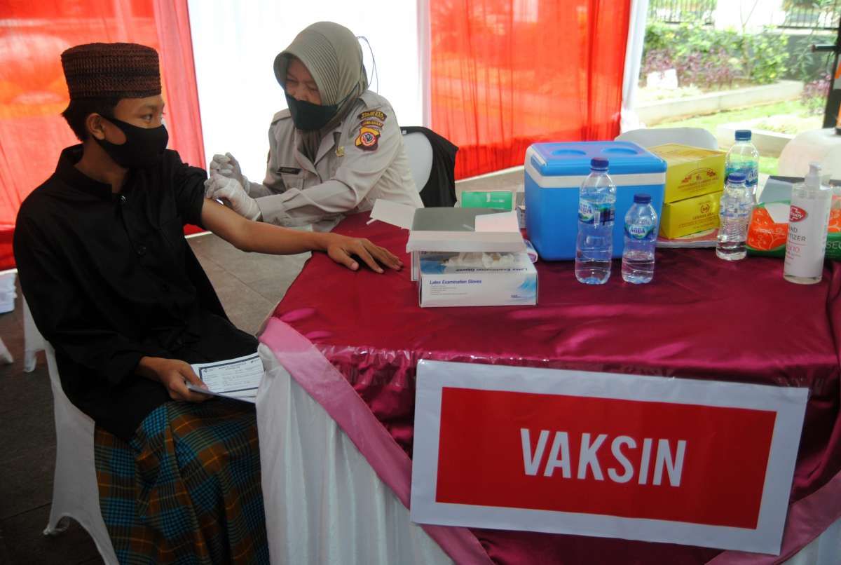 BUMN & Swasta Siapkan Distribusi Vaksin Booster