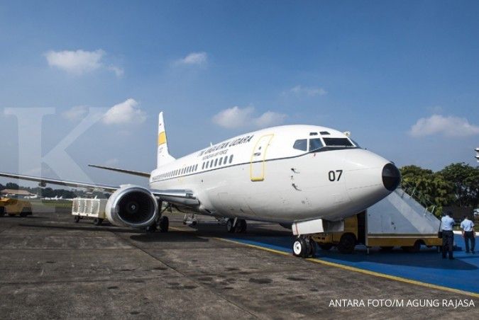 Garuda serahkan pesawat Boeing 737-500 ke TNI AU