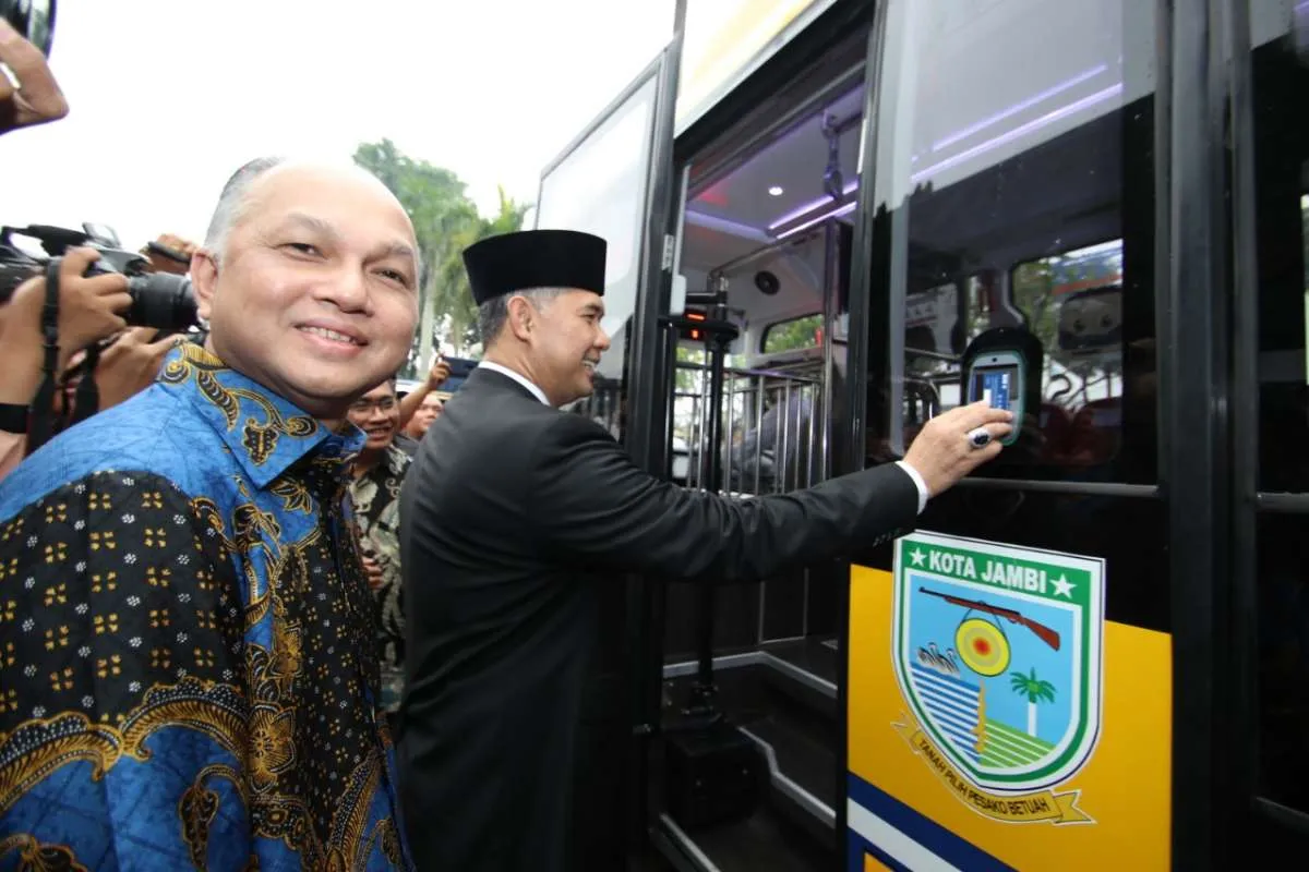 Capsule Bus Koja Trans resmi operasi, 60 bus ditargetkan mengaspal hingga akhir tahun