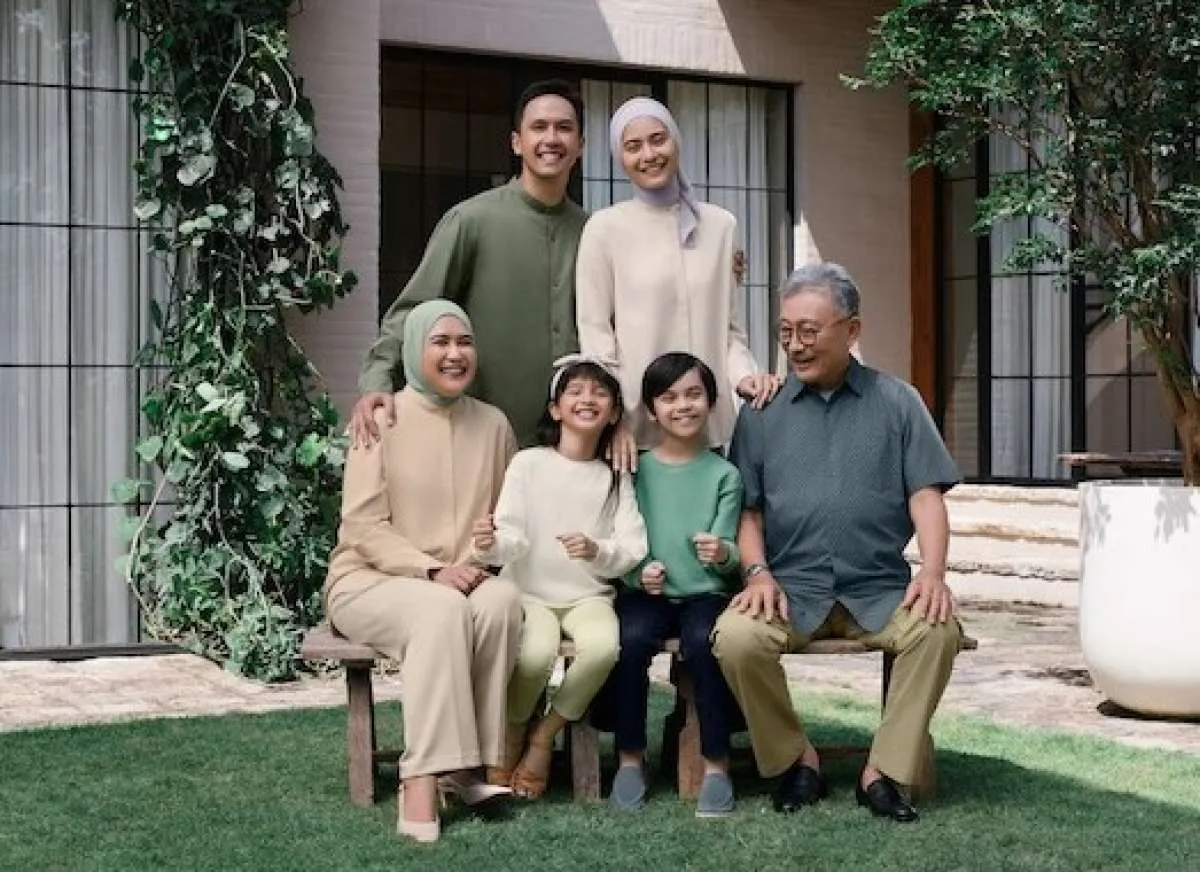 Lengkapi Selebrasi Momen Kebersamaan dengan Kenyamanan Koleksi Hari Raya UNIQLO