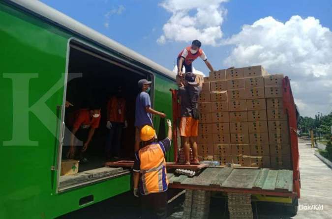 KAI mengangkut 4,6 ton telur ayam dari Blitar ke DKI Jakarta