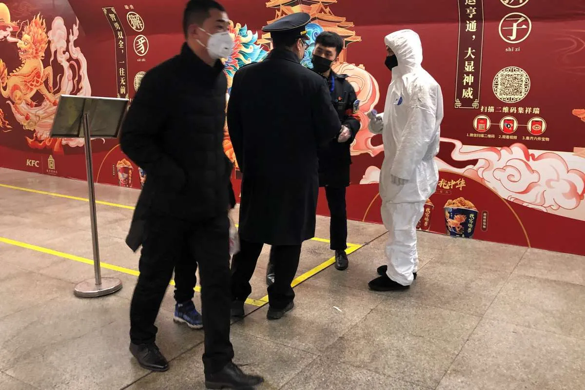 Virus corona: Superstar Andy Lau batalkan 12 konsernya di Hong Kong 