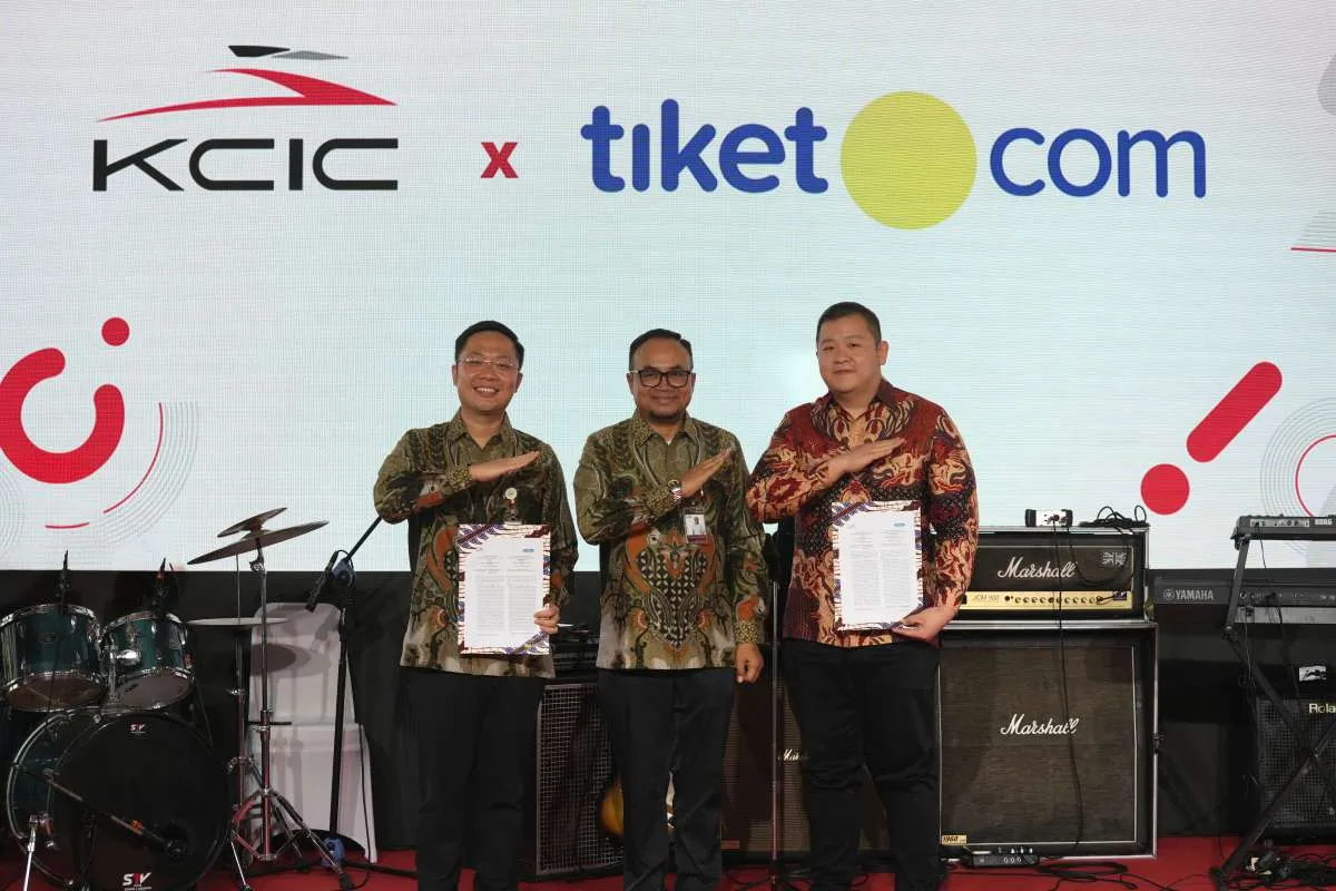 Tiket Kereta Cepat Whoosh Resmi Tersedia di tiket.com Mulai November 2024