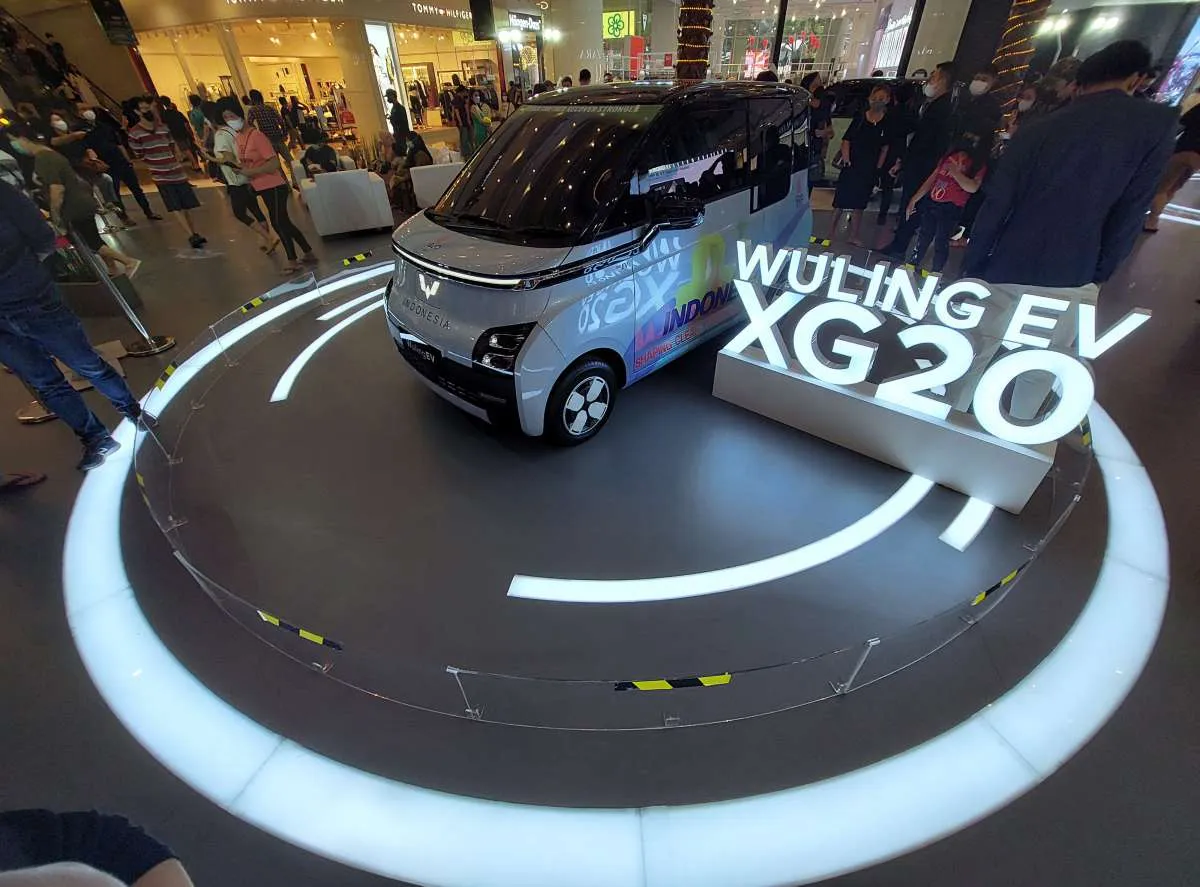 Berminat Memesan Mobil Listrik Wuling? Ini Kisaran Harganya 