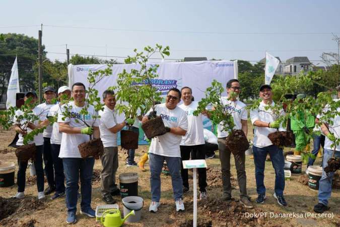 Holding BUMN Danareksa Hijaukan Jakarta melalui Penanaman 600 Pohon