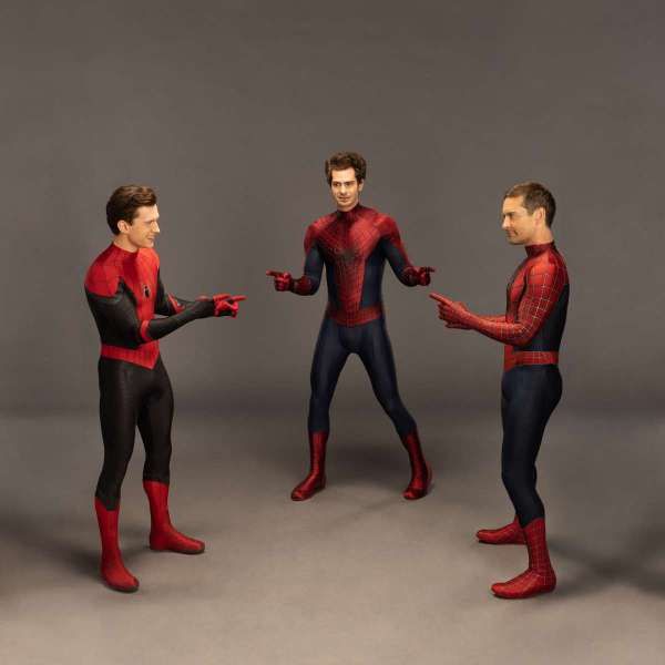 Tom Holland, Andrew Garfield, dan Tobey Maguire di Spider-Man: No Way Home.