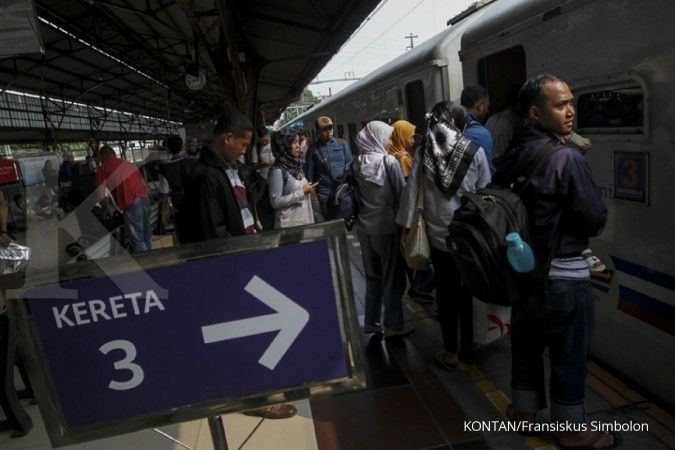 Tol Jakarta-Cikampek dibatasi, ada tiket kereta idle seat