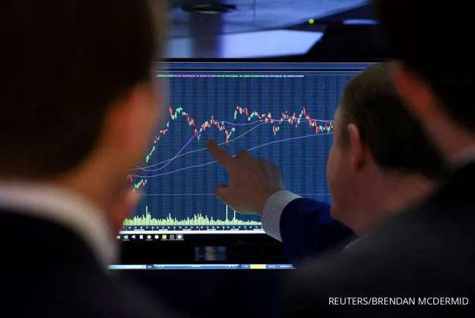 GLOBAL MARKETS - Stocks Climb on Positive Earnings, Economic Data; Yields Rise