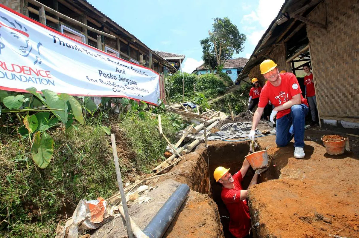 Prudential & Relawan Internasional Prudence Foundation Bangun Hunian Korban Gempa 