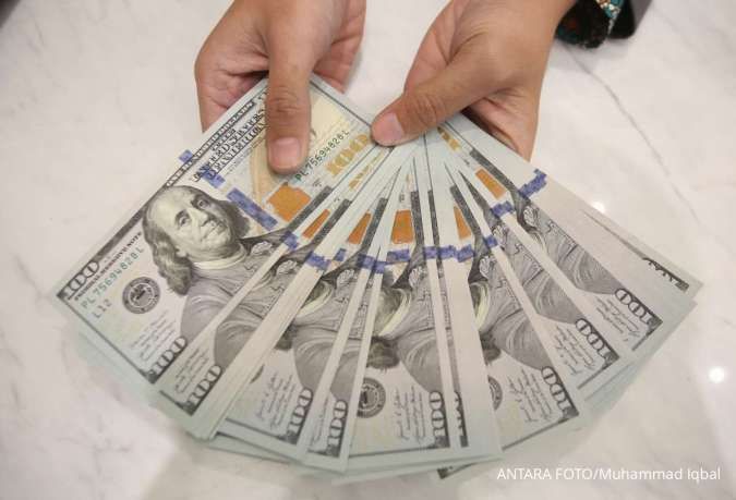 Rupiah Anjlok ke 17.967 per Dolar AS, Apa Pemicu Pelemahan Terburuk Ini?
