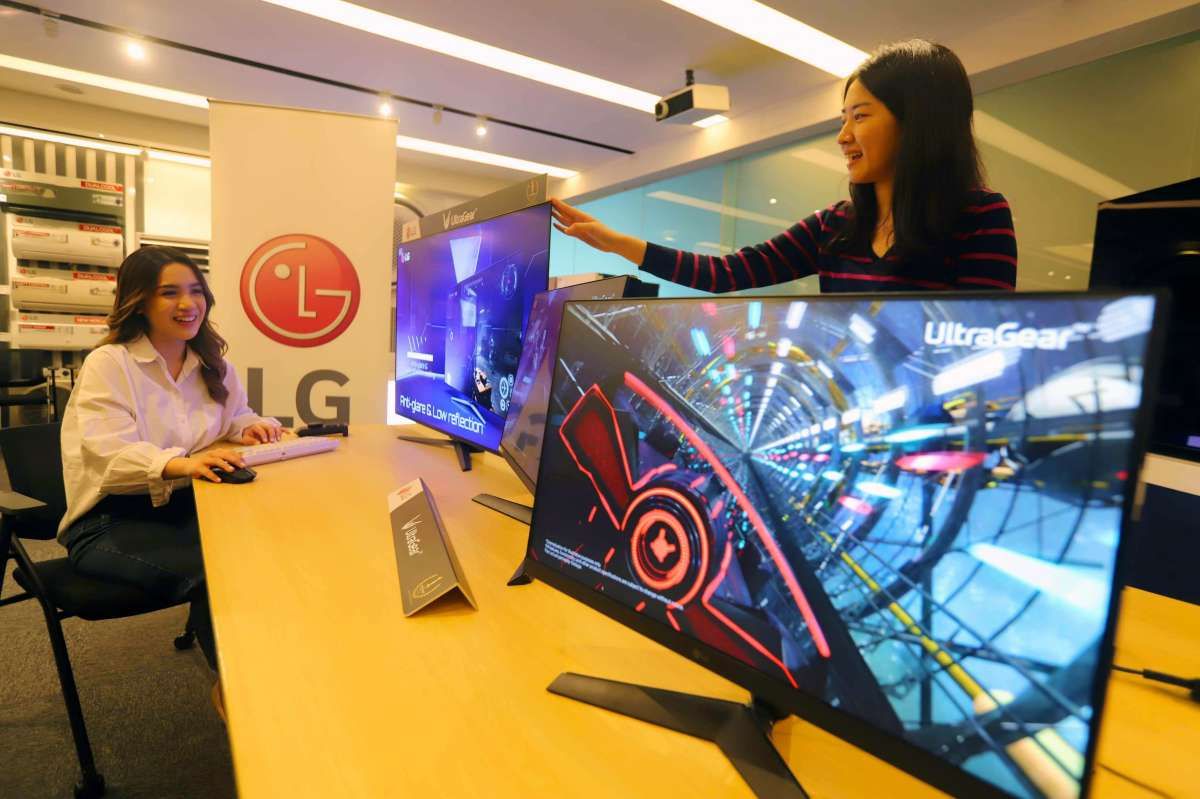 Monitor Gaming OLED LG UltraGear Terbaru