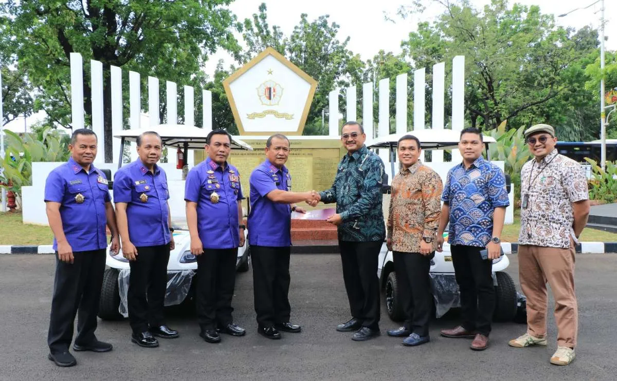 PTPN III (Persero) Hibahkan 2 Unit Golf Car untuk Fasilitas di Area Kantor Lemhanas