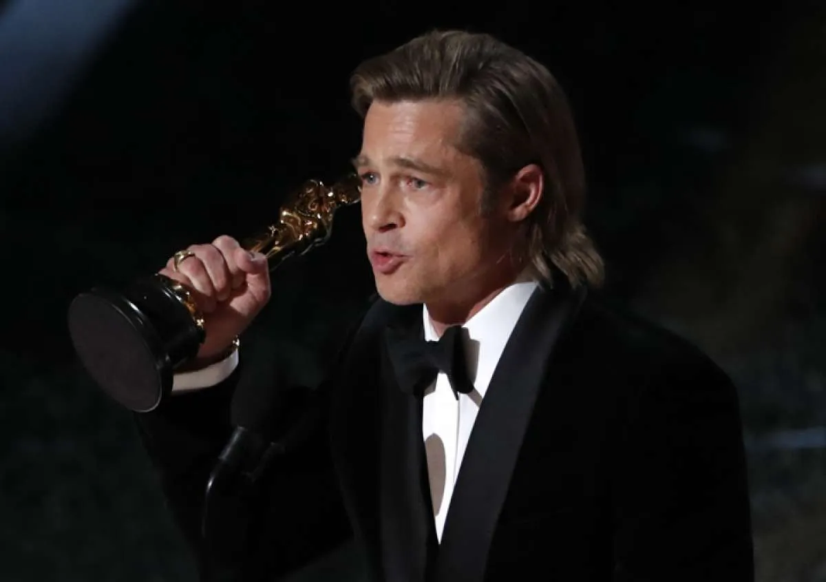 Terungkap, 5 Selebriti Ini Terkenal Punya Bau Badan dan Mulut Menyengat