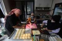 Usaha Mikro Tertekan, Penyaluran Kredit UMKM Menurun per November 2025