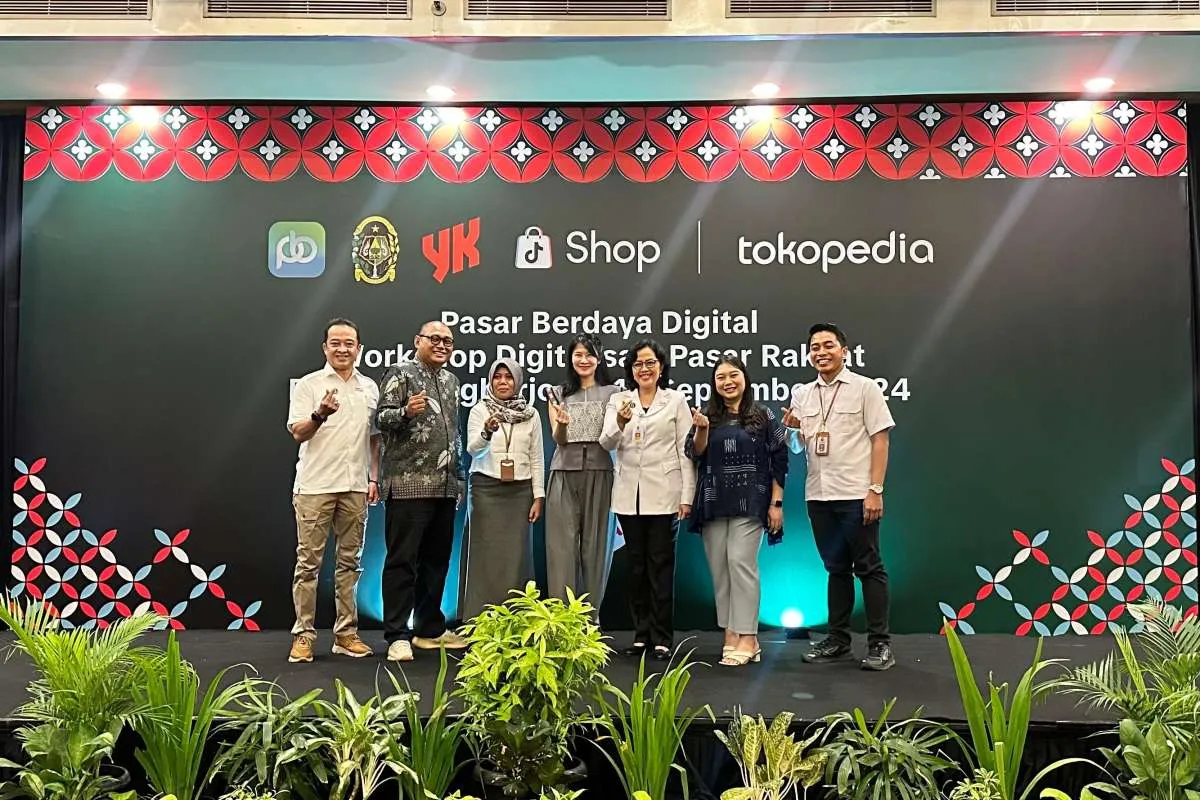 Tokopedia & ShopTokopedia Perkenalkan Pasar Berdaya Digital di Beringharjo Yogyakarta