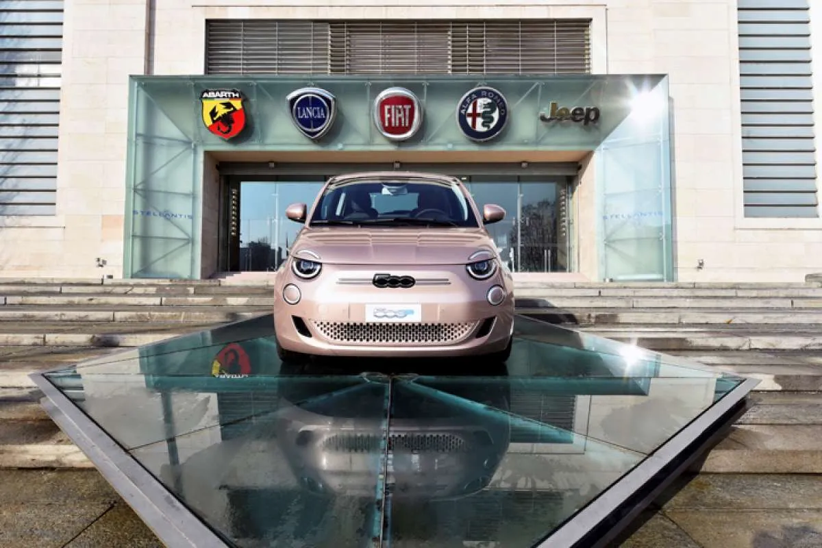 Stellantis Tingkatkan Produksi Mobil Listrik Dengan Investasi C$ 3,6 Miliar