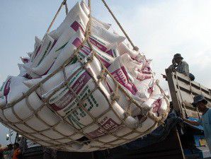 Tarif Bea Masuk Impor Gula Rp 150 hingga Rp 400 per Kg