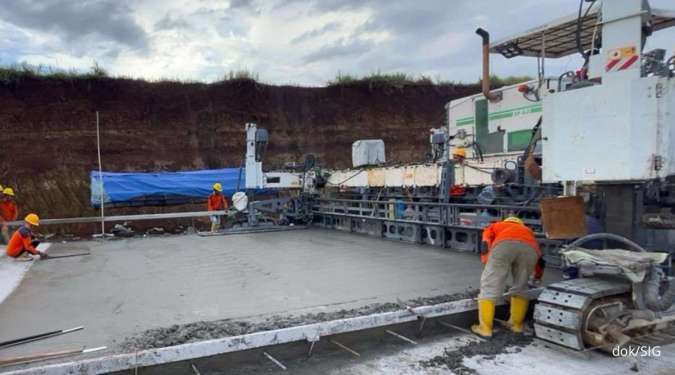 Semen Indonesia (SMGR) Pasok 29.900 Ton Semen untuk Pembangunan Tol Bocimi