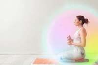 Jelang 2026, Coba 5 Cara Mudah Membersihkan Aura Negatif Berikut Ini