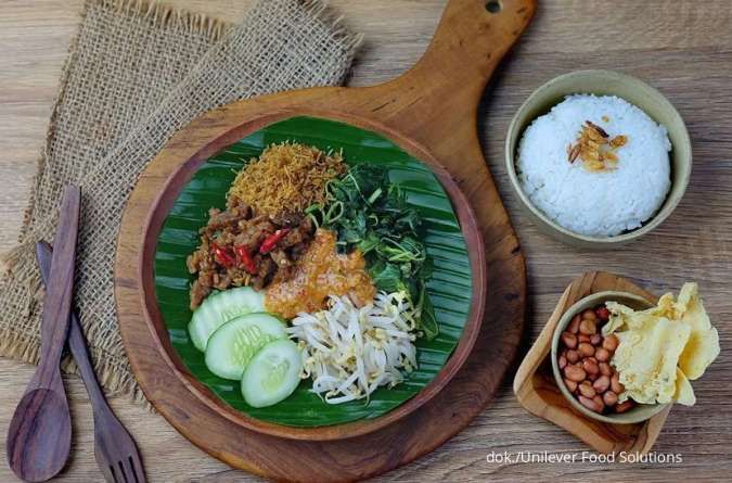 Resep Nasi Pecel Nikmat Buatan Sendiri, Lebih Sehat dan Higienis!