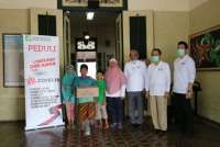 Aprobi distribusikan 13.500 vitamin di empat panti asuhan untuk cegah wabah corona 