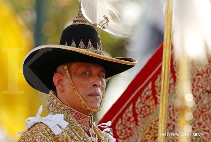 Raja Thailand membuka sidang parlemen pertama kali sejak kudeta militer 2014