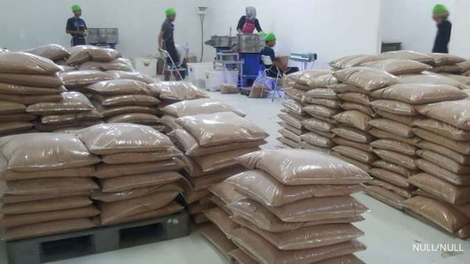 Kisah Sukses Gunarto Ekspor Kelapa dari Purbalingga Sampai Amerika Serikat