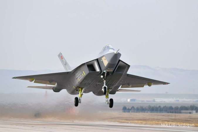 Turkey Successfully Flies 5th Generation Fighter Jet KAAN, Domestic Production