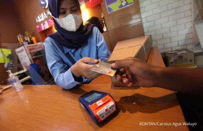 Kartu Debit Masih Jadi Pilihan Pembayaran