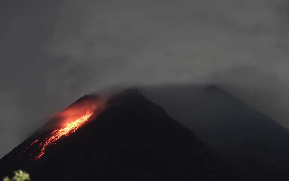 Gunung Merapi meletus lagi Rabu (27/1/2021) siang, warga turun mengungsi