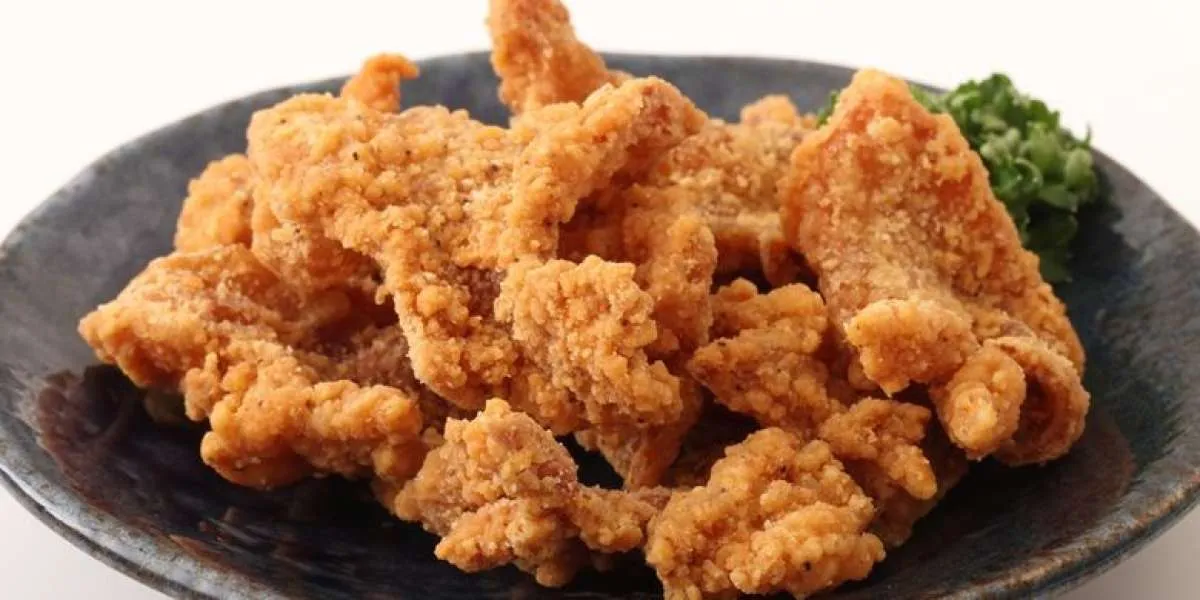 Suka Makan Kulit Ayam? Waspadai 4 Dampak Buruk bagi Kesehatan, Bikin Gagal Diet