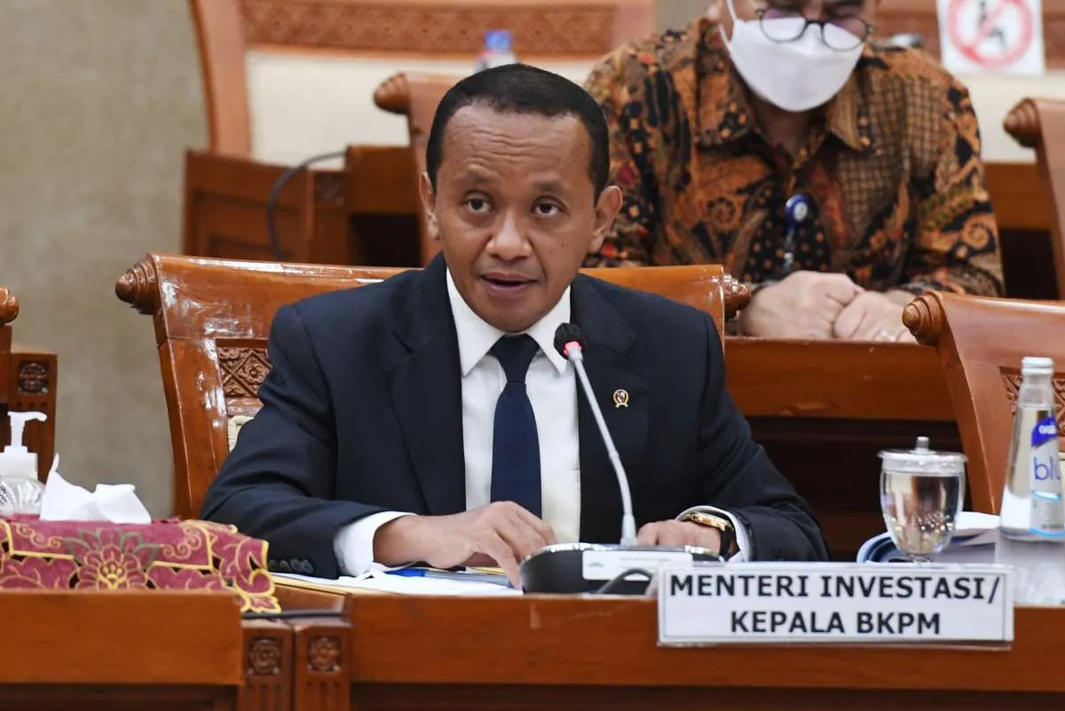 Menteri Investasi laporkan aliran dana investor mengalir deras ke daerah luar Jawa