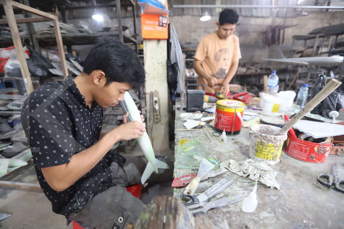 Produksi miniatur pesawat