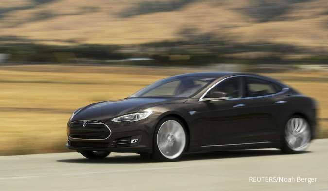 Dibalik Strategi Pemangkasan Harga Mobil Listrik Tesla