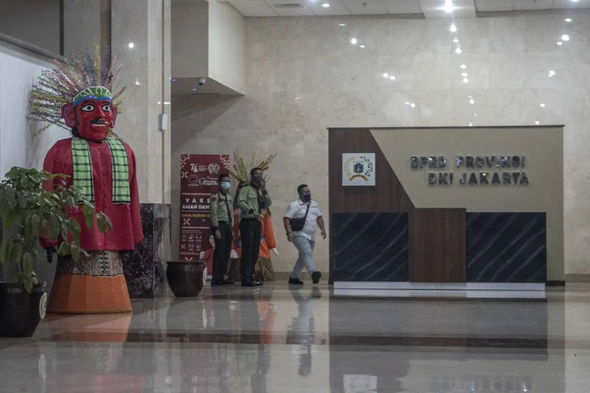 KPK Menggeledah Kantor DPRD DKI Jakarta