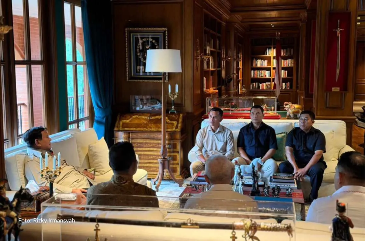 Prabowo Panggil Mantan Ajudan, Terungkap Kisah Haru di Baliknya