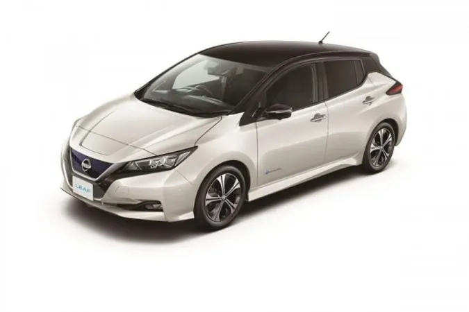 Harga mobil listrik Nissan LEAF