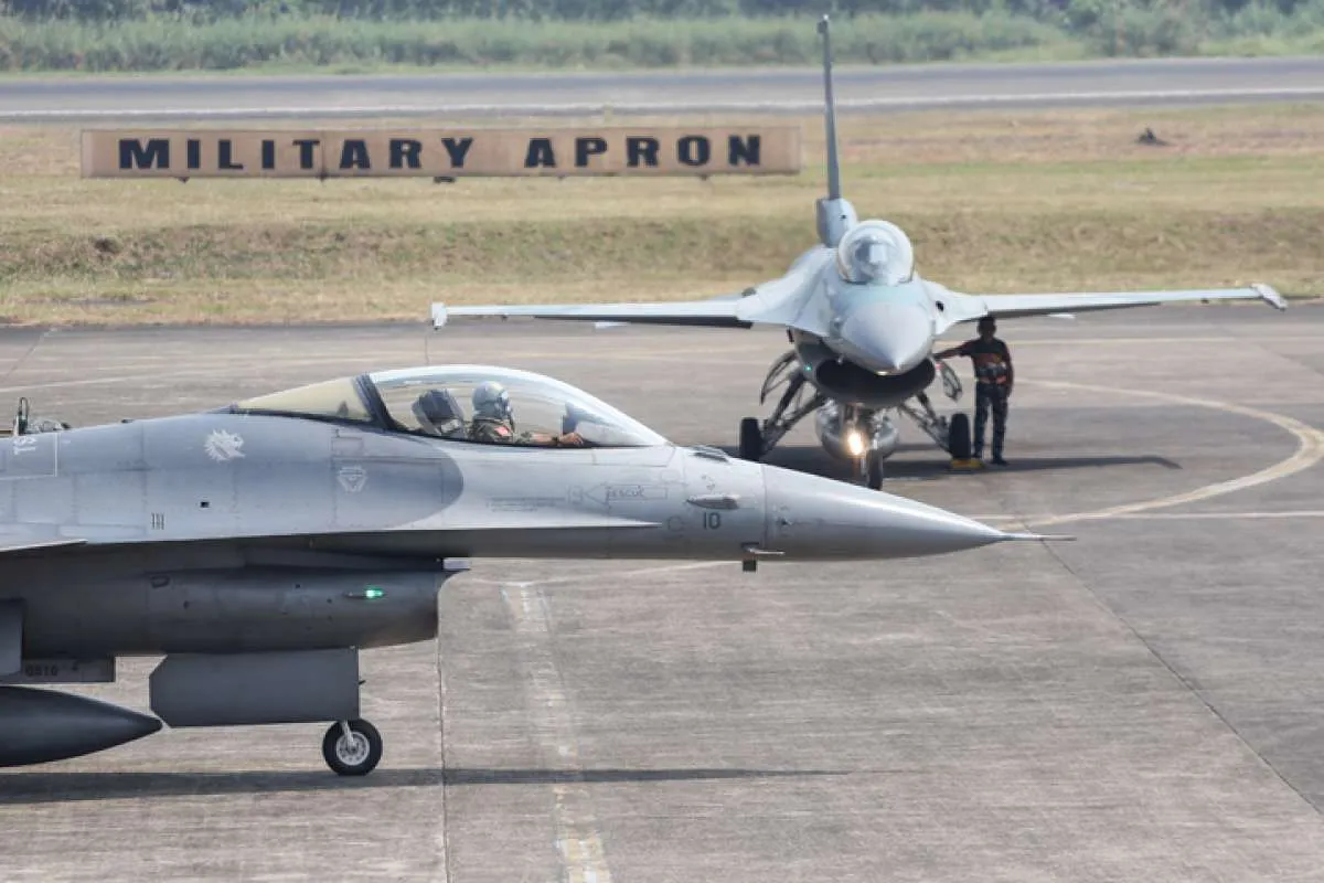 KSAU Pamerkan Kesiapan 3 Pesawat Tempur TNI AU di Hadapan Jokowi