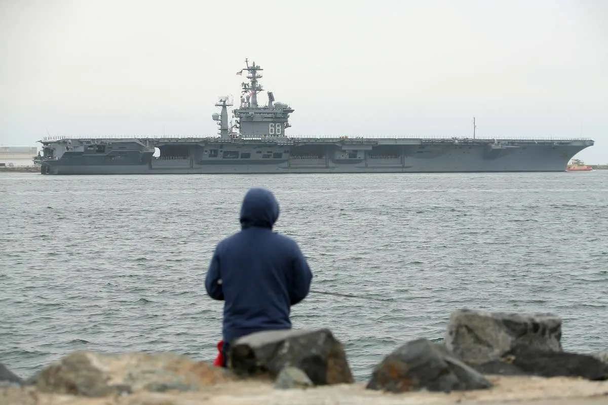 AS kerahkan kapal induk ke kawasan Teluk, terkait memanasnya tensi Iran-Israel?