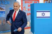Mantan PM Israel Kritik Netanyahu: Dia Ada di Sisi Sejarah yang Salah