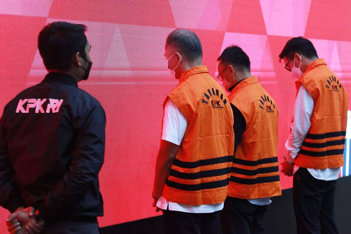 Rugikan Negara Rp 127,5 Miliar, KPK Tahan 3 Tersangka Korupsi Penyaluran Bansos Beras