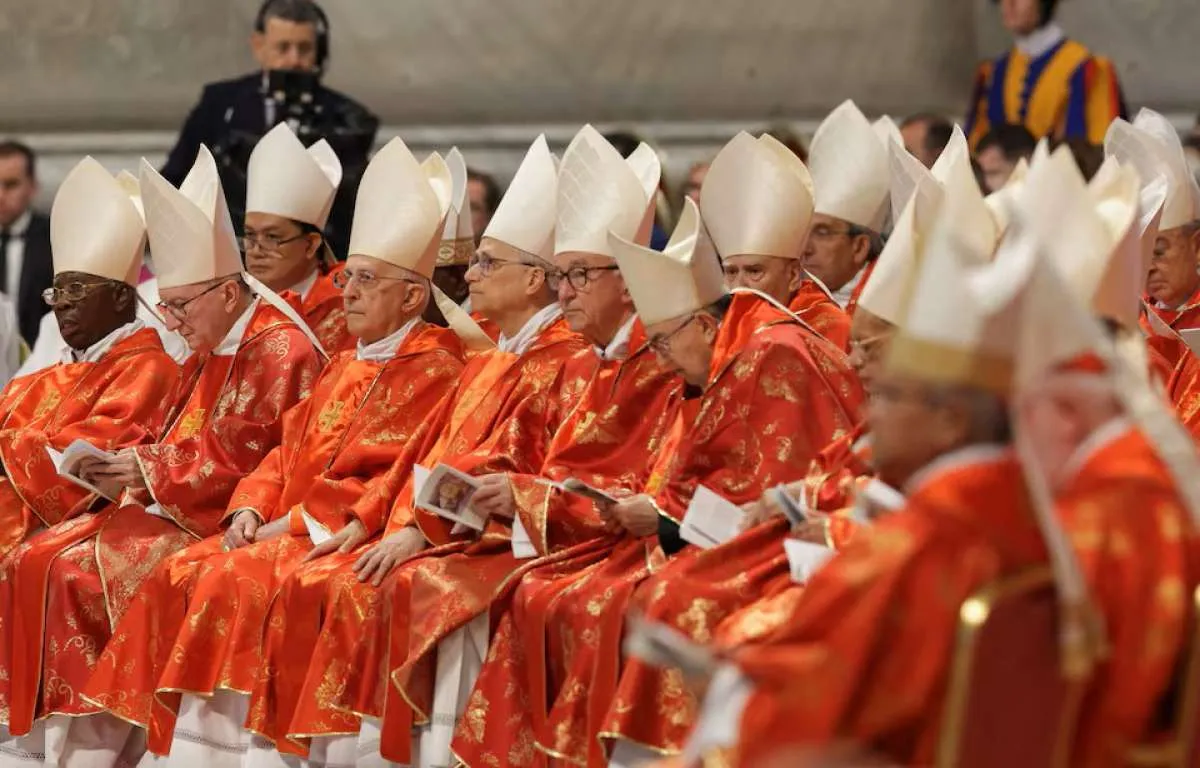 Para Kardinal Memulai Proses Pemilihan Paus, Dunia Menanti Asap Putih