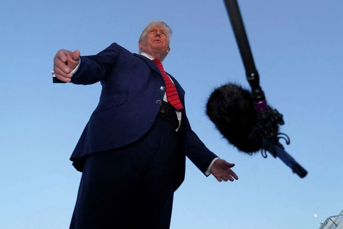 Apple Investasi Baru US$100 Miliar di AS, Trump: Mereka Pulang Kampung