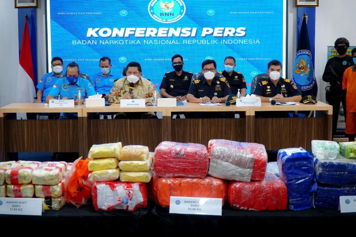 Bea Cukai dan BNN ringkus kapal pembawa 80 kg sabu asal Thailand