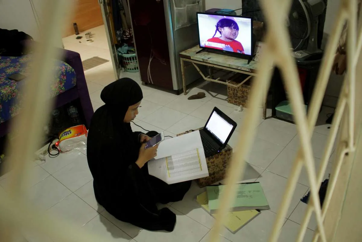 Suka belajar sambil mendengarkan musik? Ini 5 manfaat yang bisa didapat