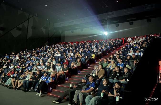 Layar Bioskop yang Merambah Bisnis Nobar Hingga Pijat