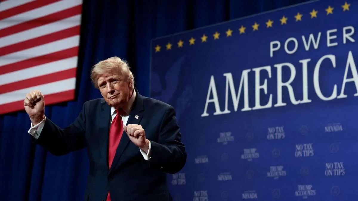 Lakukan Penerbangan Militer, Trump Naik Pesawat Rahasia dari Turki Via Truk Katering